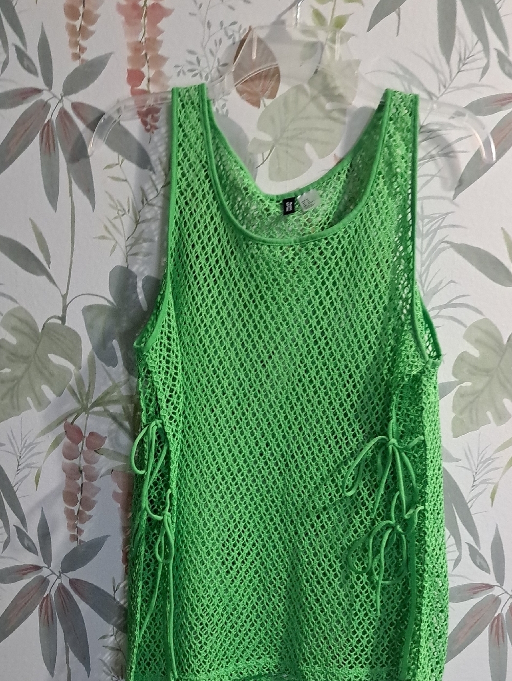 Divided Bright Green Crochet Tank with Side Ties Size Medium